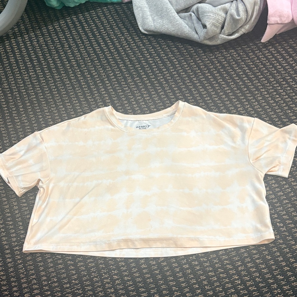 Old Navy Active Cream and White Top